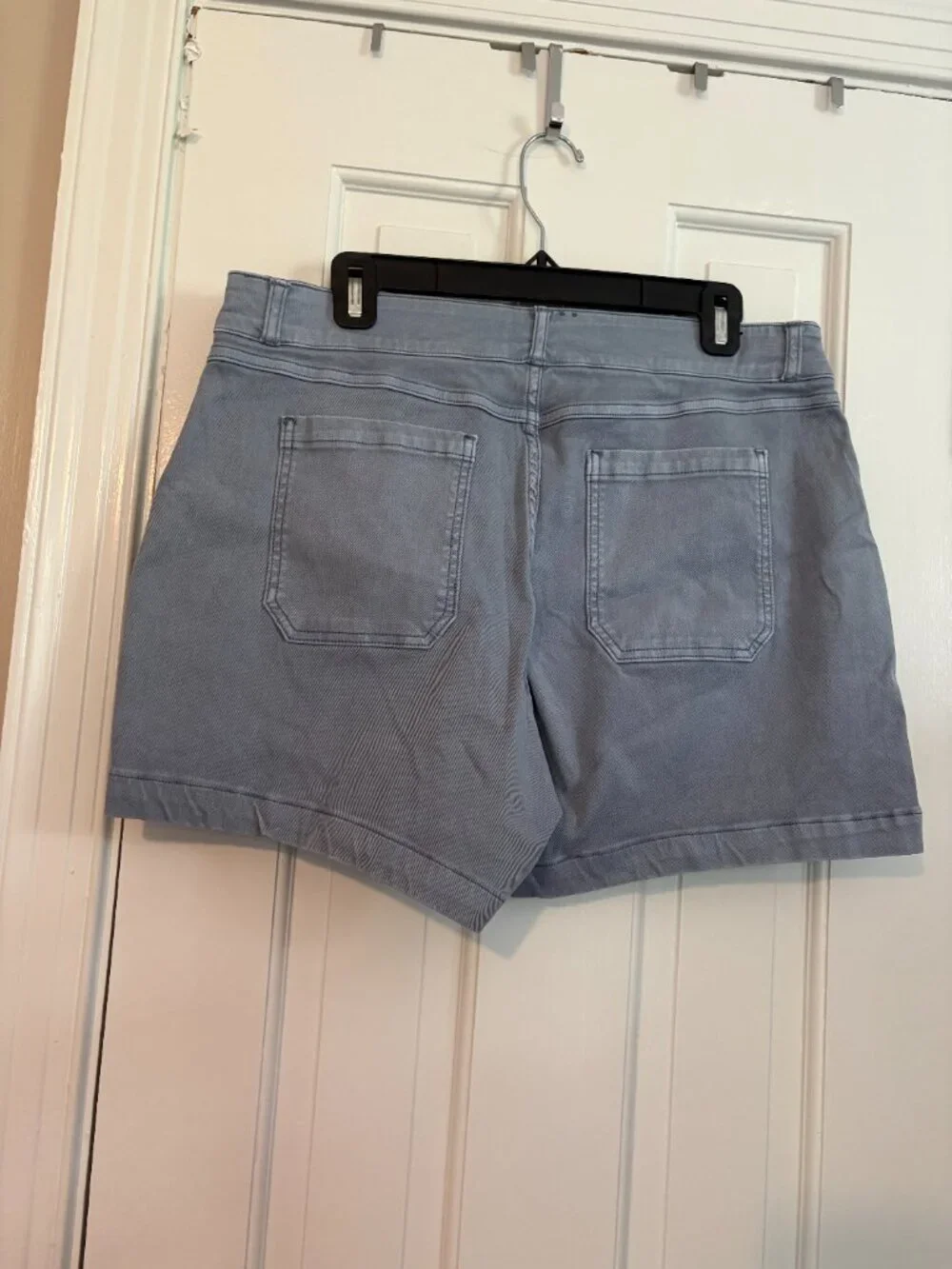 SPANX Stretch Twill Shorts Light Blue Pull-on - XL - Picture 4 of 5